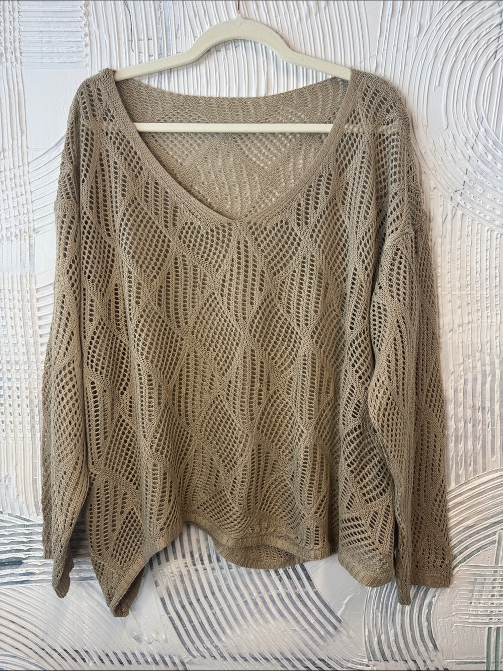 Lightweight Open-Knit V-Neck Sweater in Taupe N0494